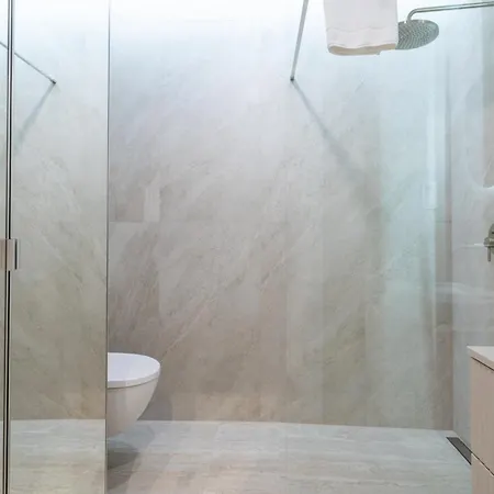 Global Park Prime By Bookinghost *