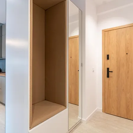 Global Park Prime By Bookinghost